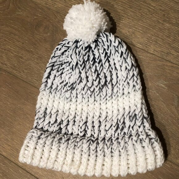 Hand Crafted Neutral Cozy Knit Toque with Pom-Pom in White + Grey Size OS - Picture 1 of 6